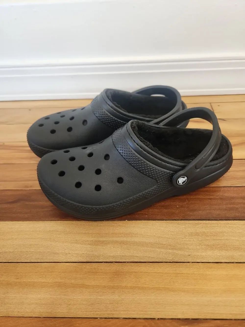 Crocs Classic Lined Clog Black Faux Fur Lined Slip-On Unisex Women US 10Men US 8
